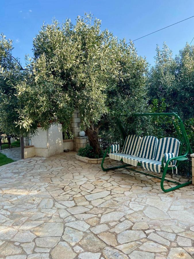 Akrivi'S House In Kalamata Exteriör bild